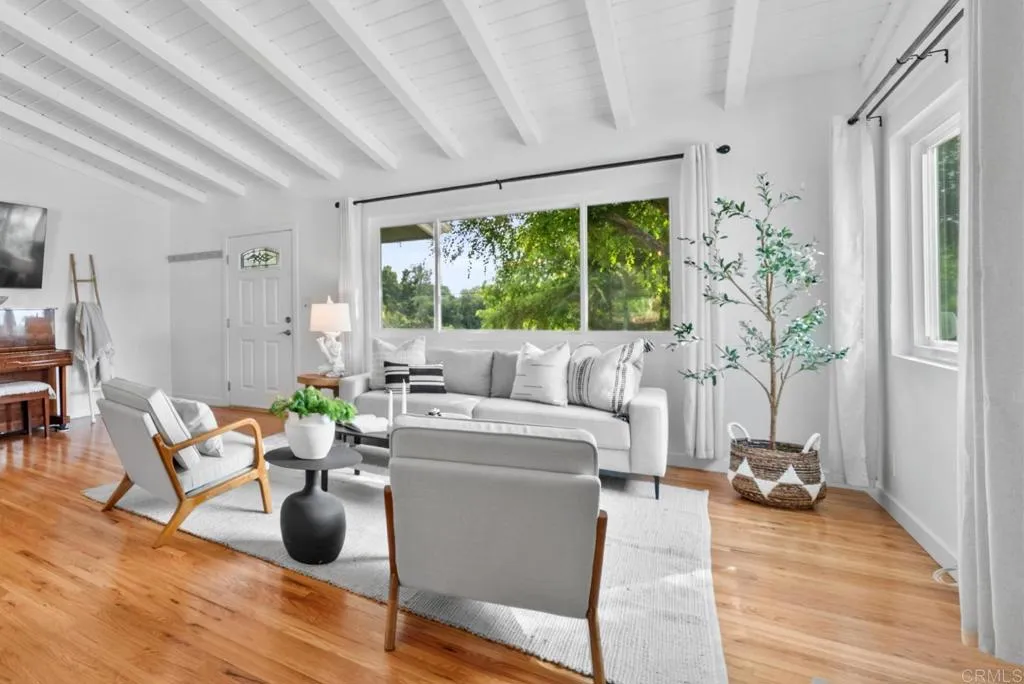 https://cdn.realtyfeed.com/cdn/127/306711221/1edc22b9bbe308d21c20ad11a23629dc.webp