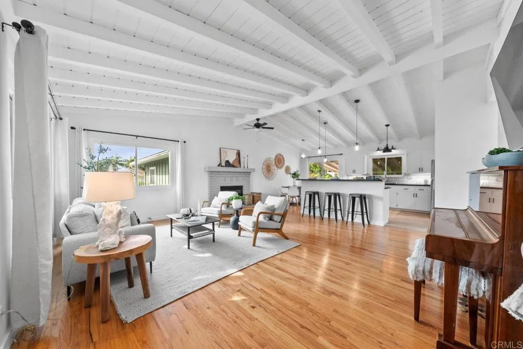 https://cdn.realtyfeed.com/cdn/127/306711221/8abe64067bb487197f3014d4a3e64085.webp