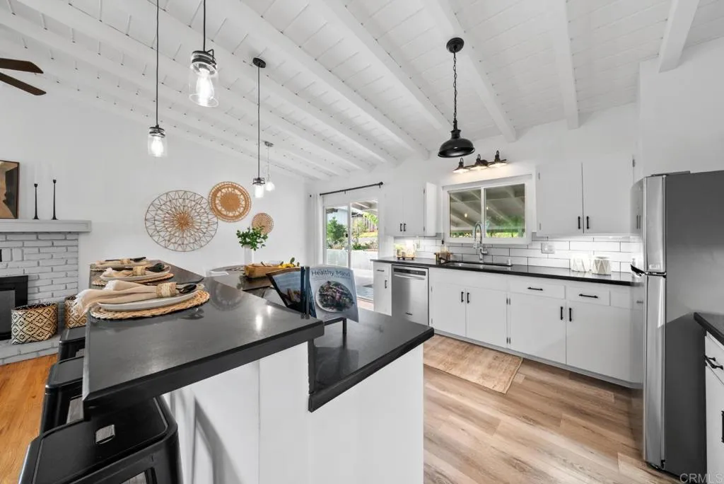 https://cdn.realtyfeed.com/cdn/127/306711221/b034f5be87d2e5ae24483bfe2d0591cd.webp