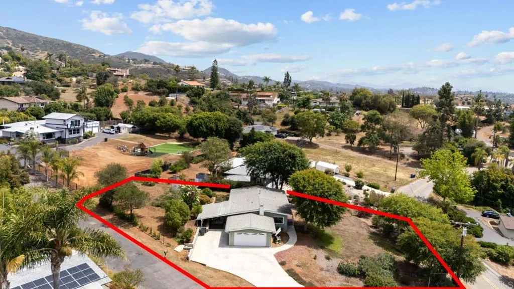 https://cdn.realtyfeed.com/cdn/127/306711221/d42807639e7827bcf5e4385be520e20e.webp