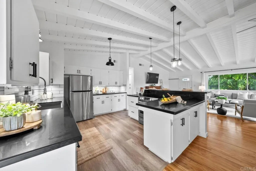 https://cdn.realtyfeed.com/cdn/127/306711221/eece78e9381e7abe9a5ea92990bed29d.webp