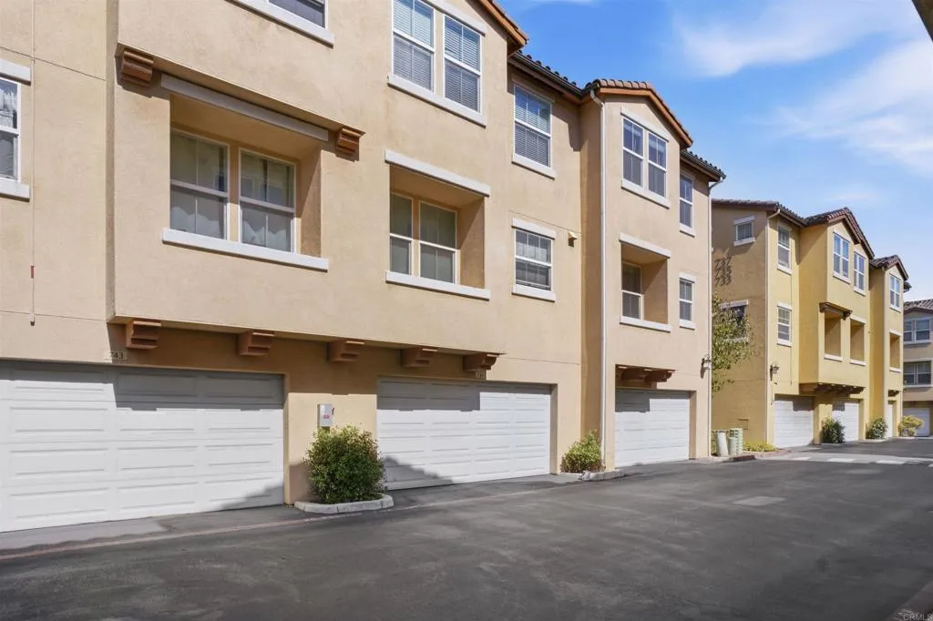 https://cdn.realtyfeed.com/cdn/127/306711237/16a57306349ee437b514ccb8aa7c04df.webp
