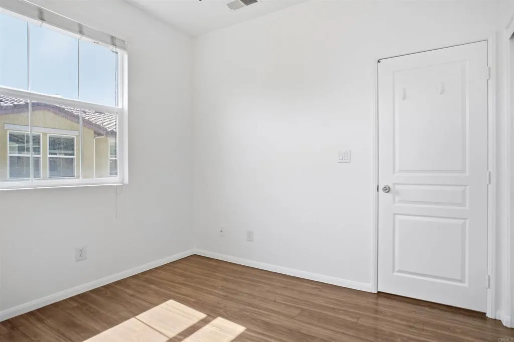 https://cdn.realtyfeed.com/cdn/127/306711237/33988572737aed757bdd4e02d36ccb30.webp