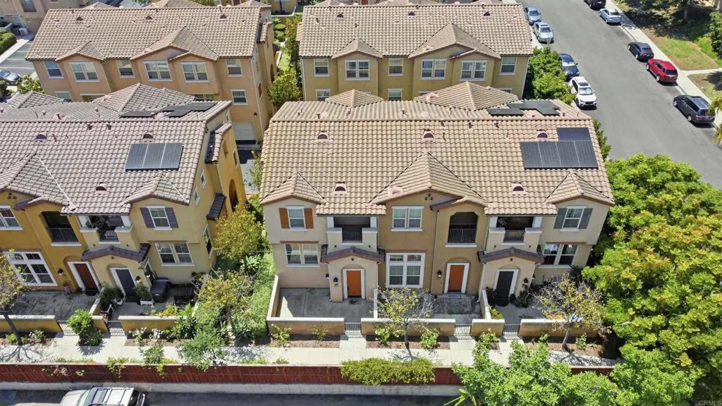 https://cdn.realtyfeed.com/cdn/127/306711237/64c110e12a43864f7cb9e96780241673.webp