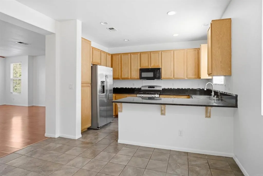 https://cdn.realtyfeed.com/cdn/127/306711237/9e496de04e2f80adfd151a9b93303088.webp