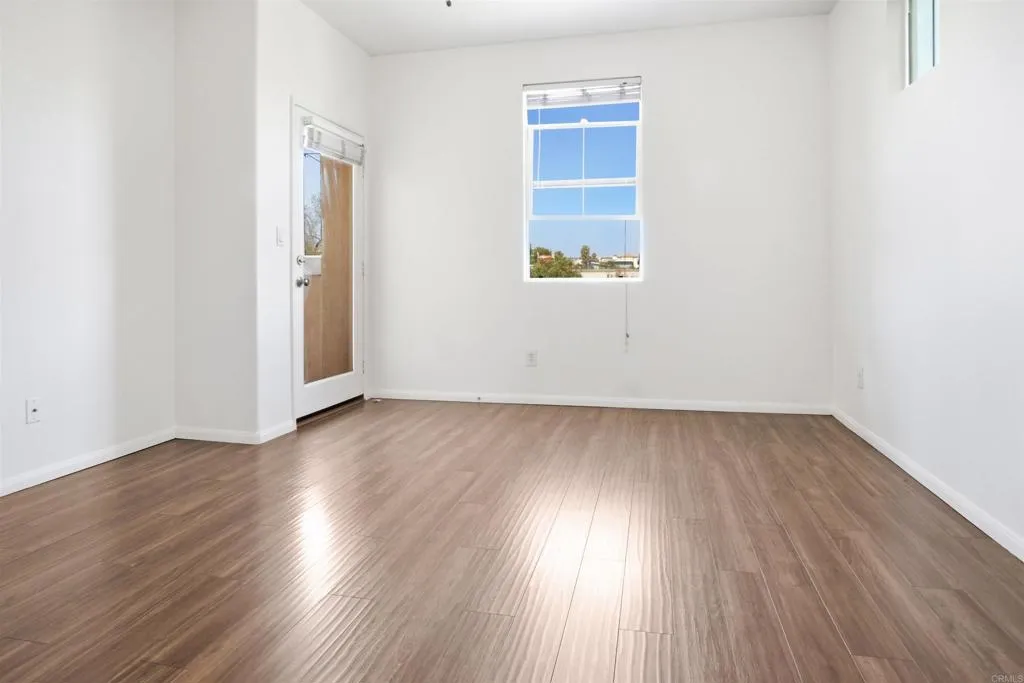 https://cdn.realtyfeed.com/cdn/127/306711237/b3a2d02329122ba9dc619803e9d5e631.webp