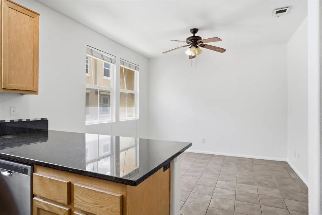 https://cdn.realtyfeed.com/cdn/127/306711237/c24faf30398db522c6840e0d427a83d2.webp