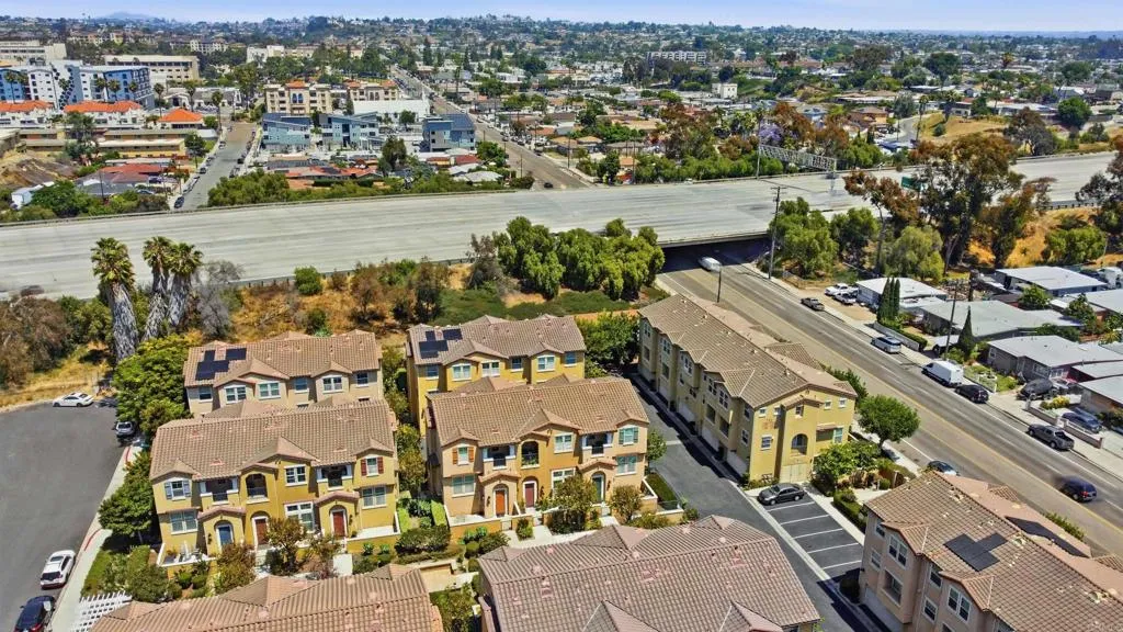 https://cdn.realtyfeed.com/cdn/127/306711237/f2567c963b5fa1de3315733fd4727e49.webp