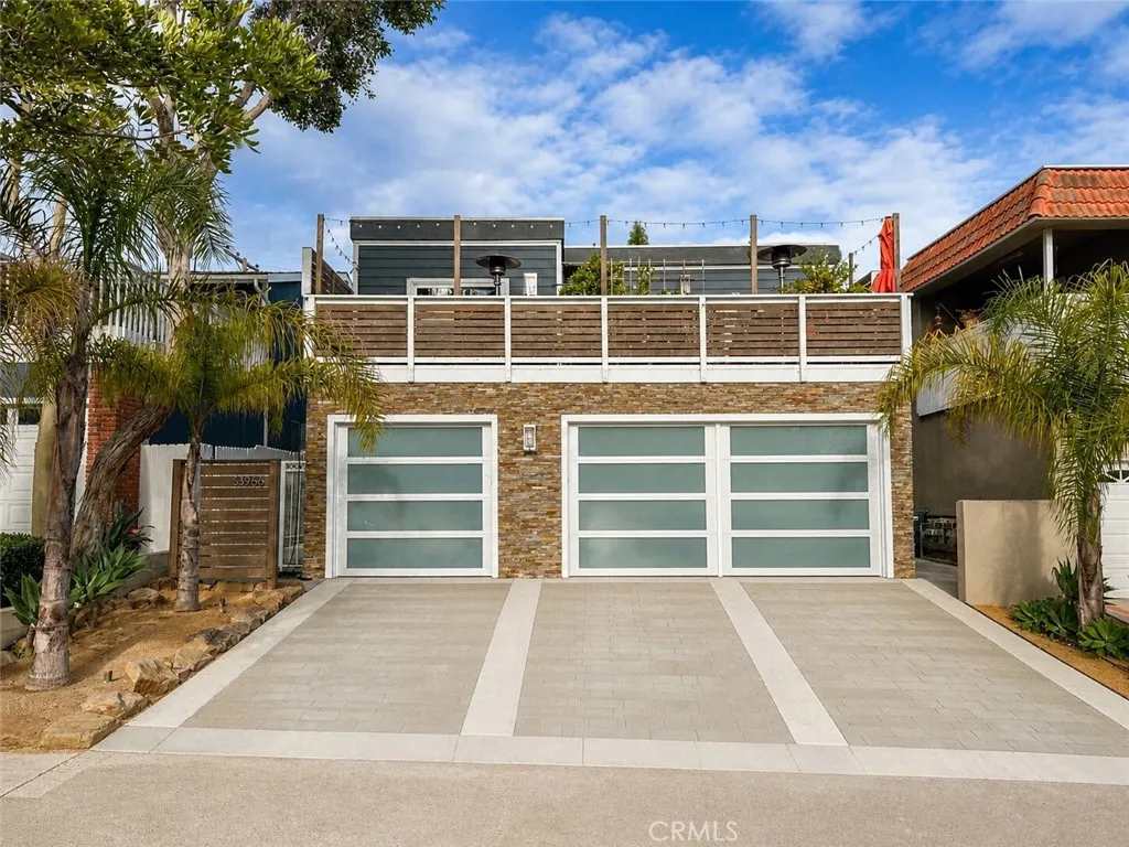 33966 Silver Lantern Unit A