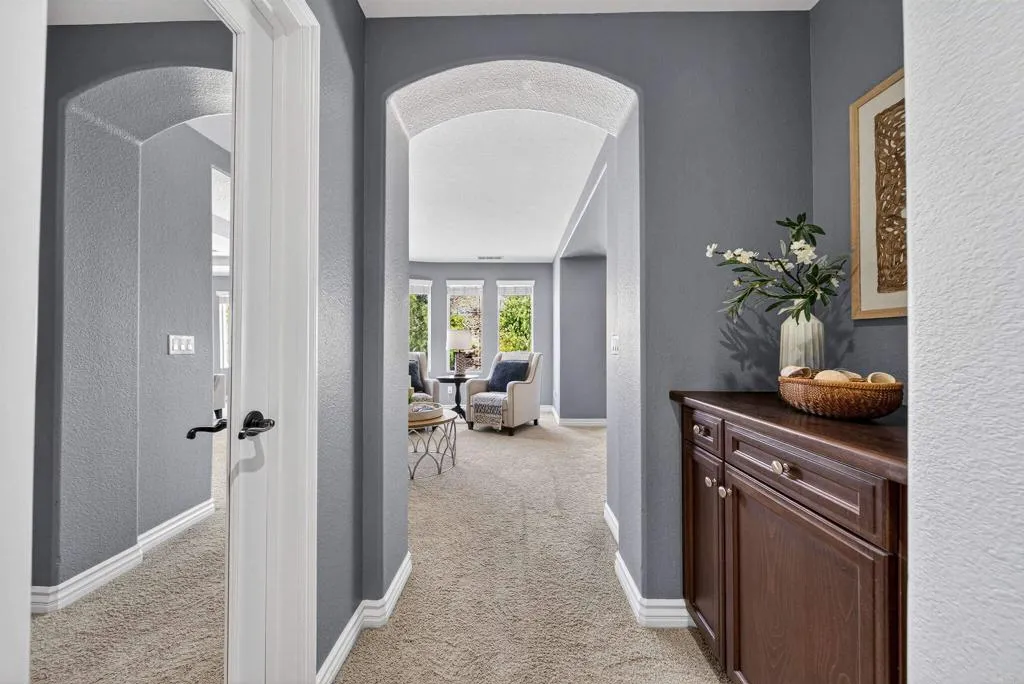 https://cdn.realtyfeed.com/cdn/127/306711353/00c0d224f7a89edd3ba72ff1772e0560.webp