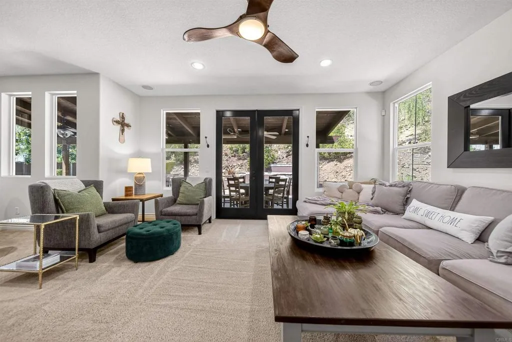 https://cdn.realtyfeed.com/cdn/127/306711353/1366f778cb88a2a43cb4ec1b8244b46a.webp