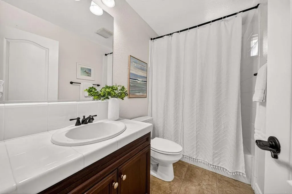 https://cdn.realtyfeed.com/cdn/127/306711353/6fd80eec6fe51b46e7e88a6351124a02.webp