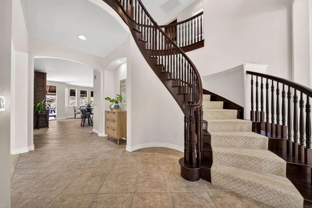 https://cdn.realtyfeed.com/cdn/127/306711353/aa4209def1865754ca05f1d477069d30.webp