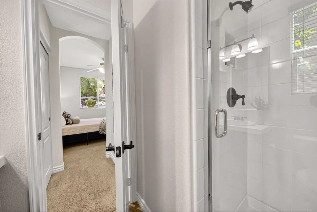 https://cdn.realtyfeed.com/cdn/127/306711353/b41b5e0ba4aefc0c80dce417c2bd4d62.webp