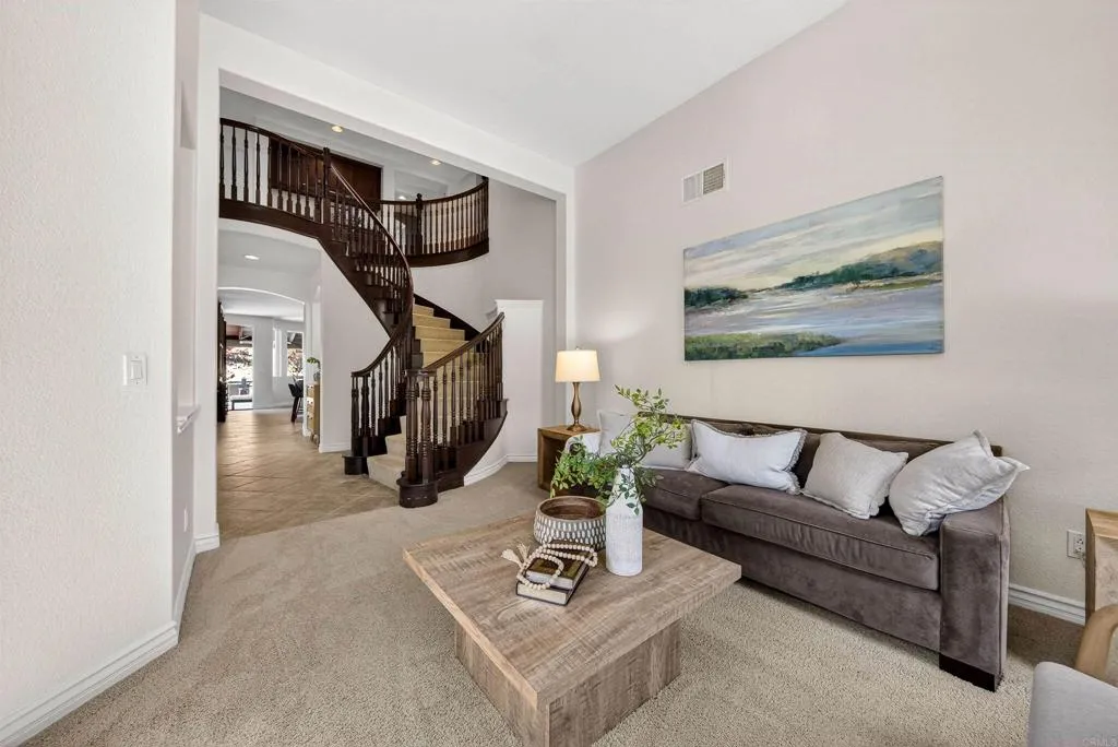 https://cdn.realtyfeed.com/cdn/127/306711353/e8859f66694d6cef1038804de1ea8dcb.webp