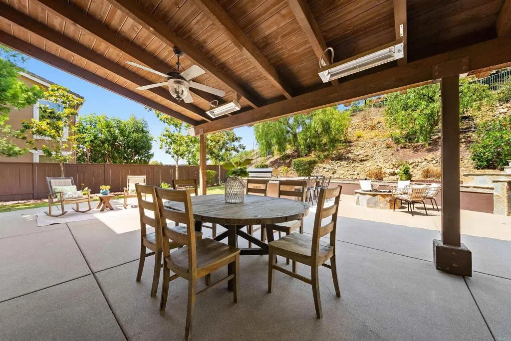 https://cdn.realtyfeed.com/cdn/127/306711353/e93321eed6ead2405e4bee2d0b8916e1.webp