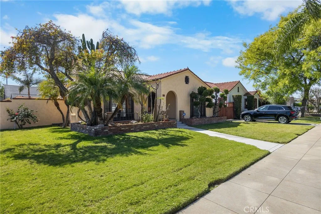 301 N Janss Street