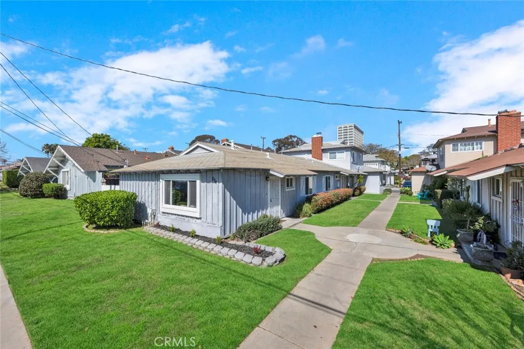 Costa Mesa, CA 92627