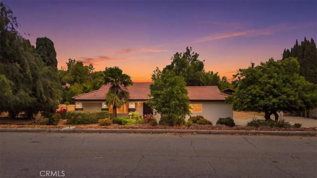 Riverside, CA 92504