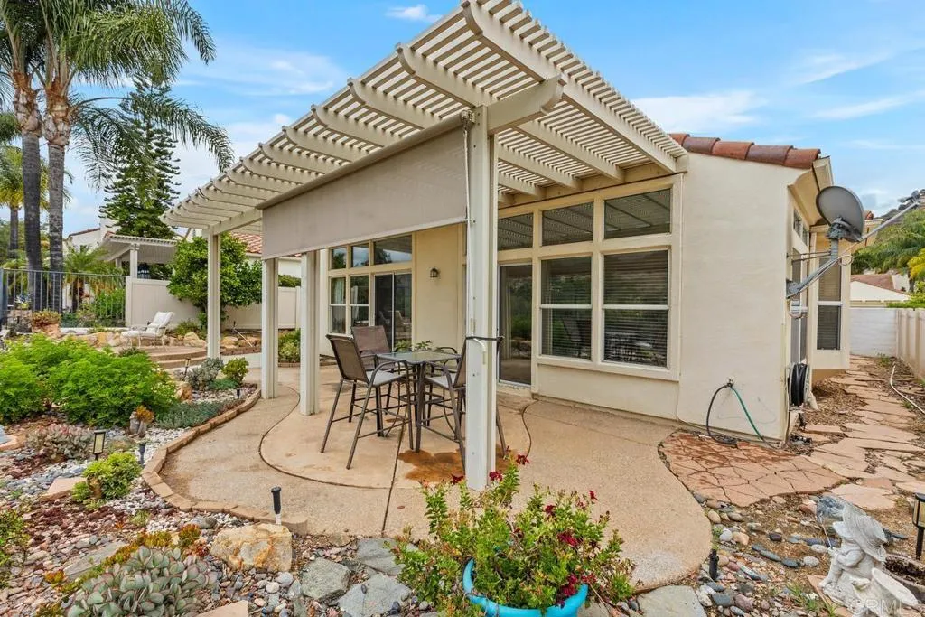 https://cdn.realtyfeed.com/cdn/127/306711447/1bd863072d95e6718c1b0e43b98ae13c.webp