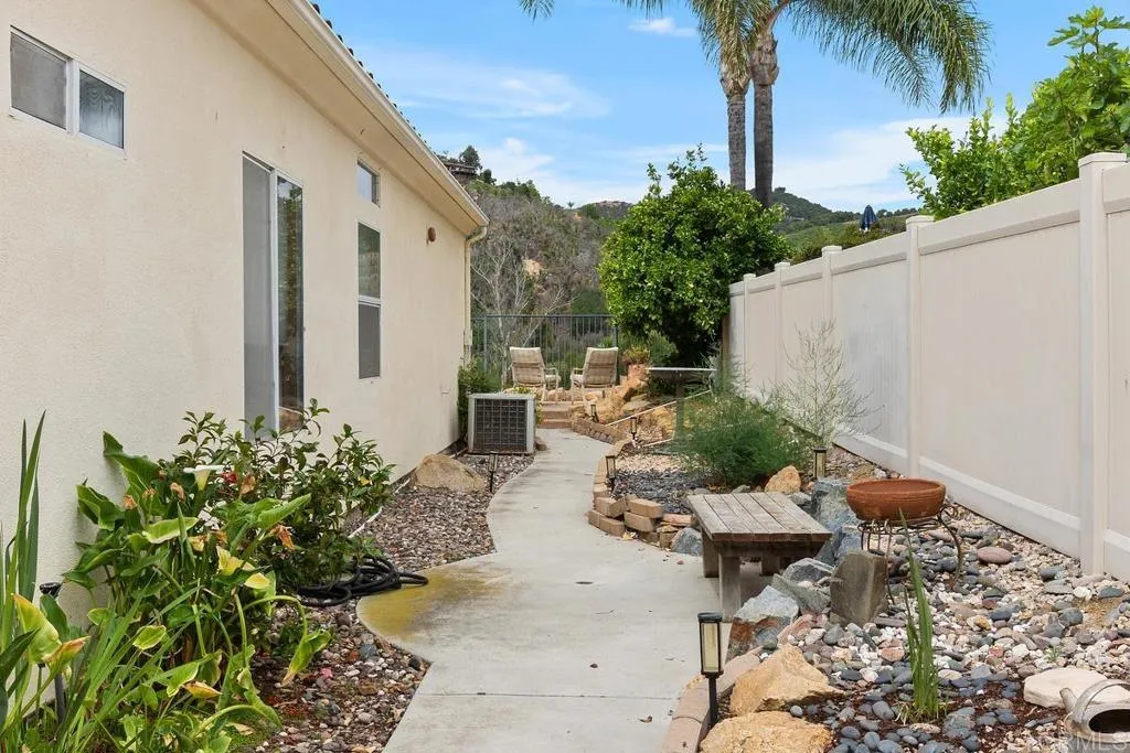 https://cdn.realtyfeed.com/cdn/127/306711447/34d30a97f551e2aa289e221585ded536.webp