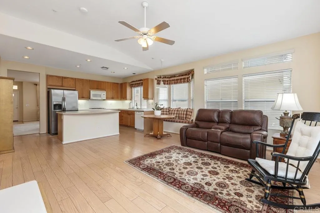 https://cdn.realtyfeed.com/cdn/127/306711447/5677725fe0a00dbf4caedf974eb8115e.webp