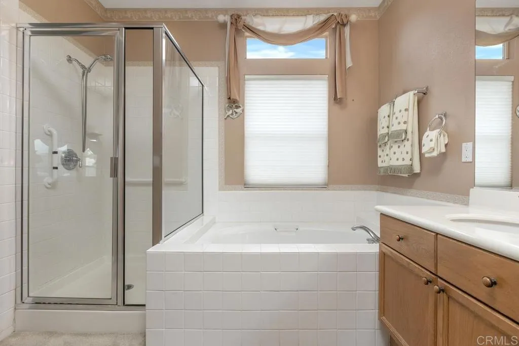 https://cdn.realtyfeed.com/cdn/127/306711447/74af3f66b24e5c027f6eed2f66b83b77.webp
