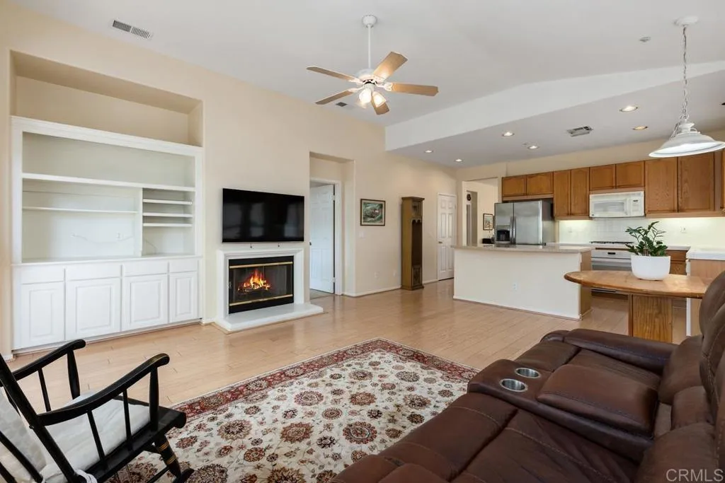 https://cdn.realtyfeed.com/cdn/127/306711447/bcd398c6a64119b5a4d432b5fd4a7b0f.webp