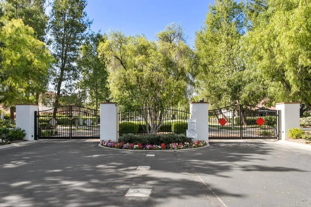 https://cdn.realtyfeed.com/cdn/127/306711447/f19b2042732db41535f329891340e1a6.webp