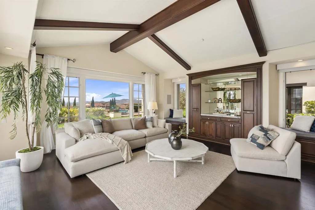 https://cdn.realtyfeed.com/cdn/127/306711458/406a82b0fded30406d5de31bf481ba7f.webp
