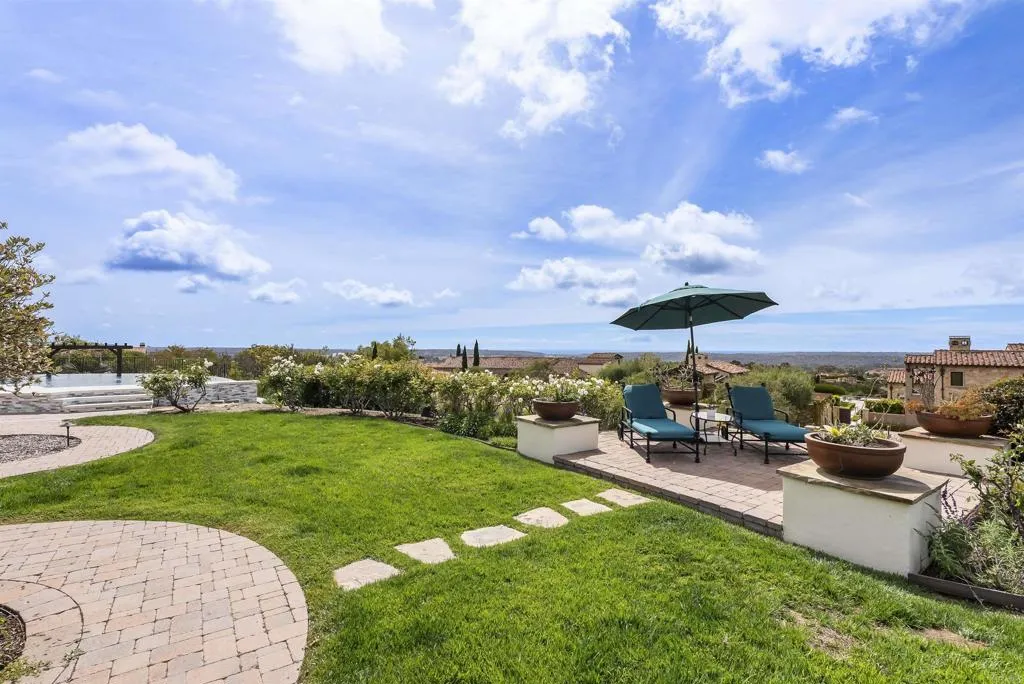 https://cdn.realtyfeed.com/cdn/127/306711458/6efa535be380ca3fbc2eb1799ba4675d.webp