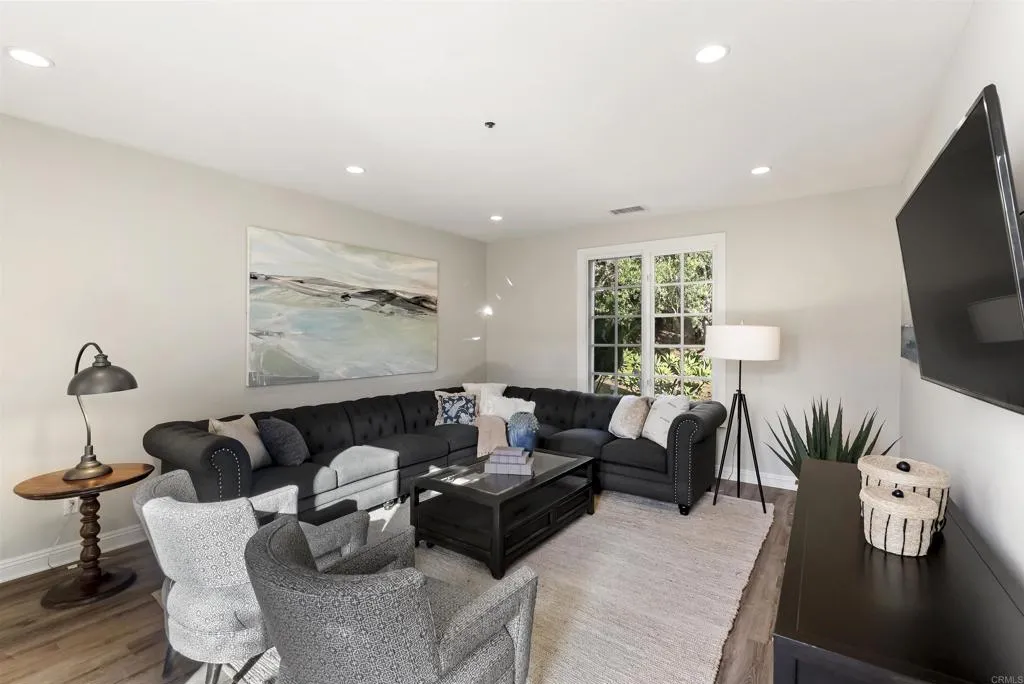 https://cdn.realtyfeed.com/cdn/127/306711458/8cf2e835af1415d6877458c596e81f18.webp