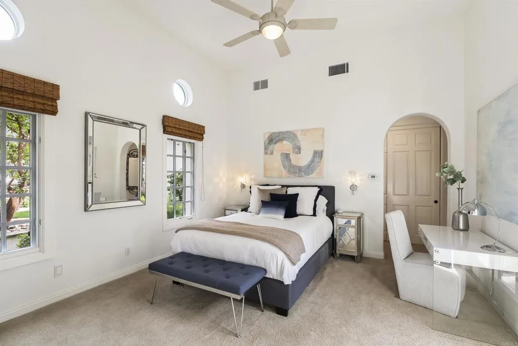 https://cdn.realtyfeed.com/cdn/127/306711458/c8af91ec97b57773052de26ecacfc4c3.webp