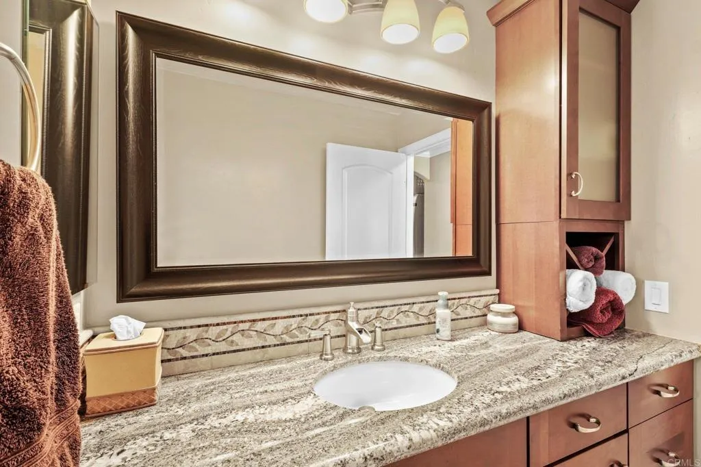 https://cdn.realtyfeed.com/cdn/127/306711497/2b6a94bfa36d773a032cf16cb461712d.webp