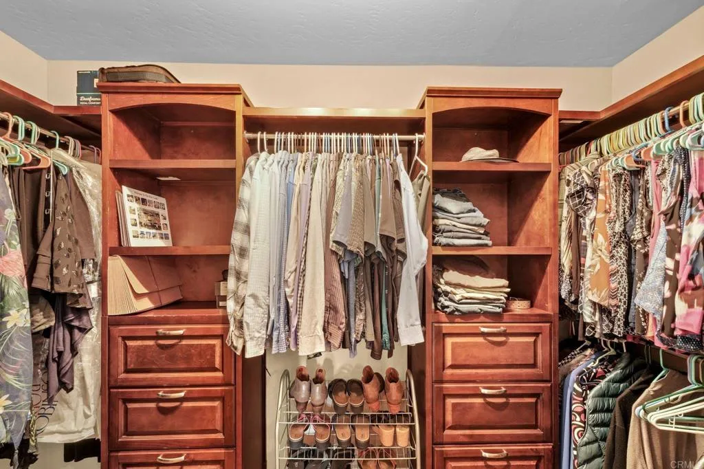 https://cdn.realtyfeed.com/cdn/127/306711497/457862d1d0cd94c45742e14adfcfc0dc.webp