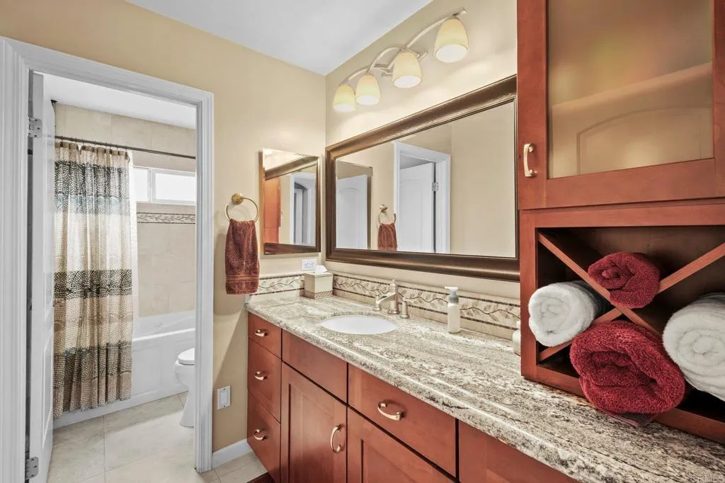 https://cdn.realtyfeed.com/cdn/127/306711497/5c39575e9ff1028b8876a63062f532f1.webp