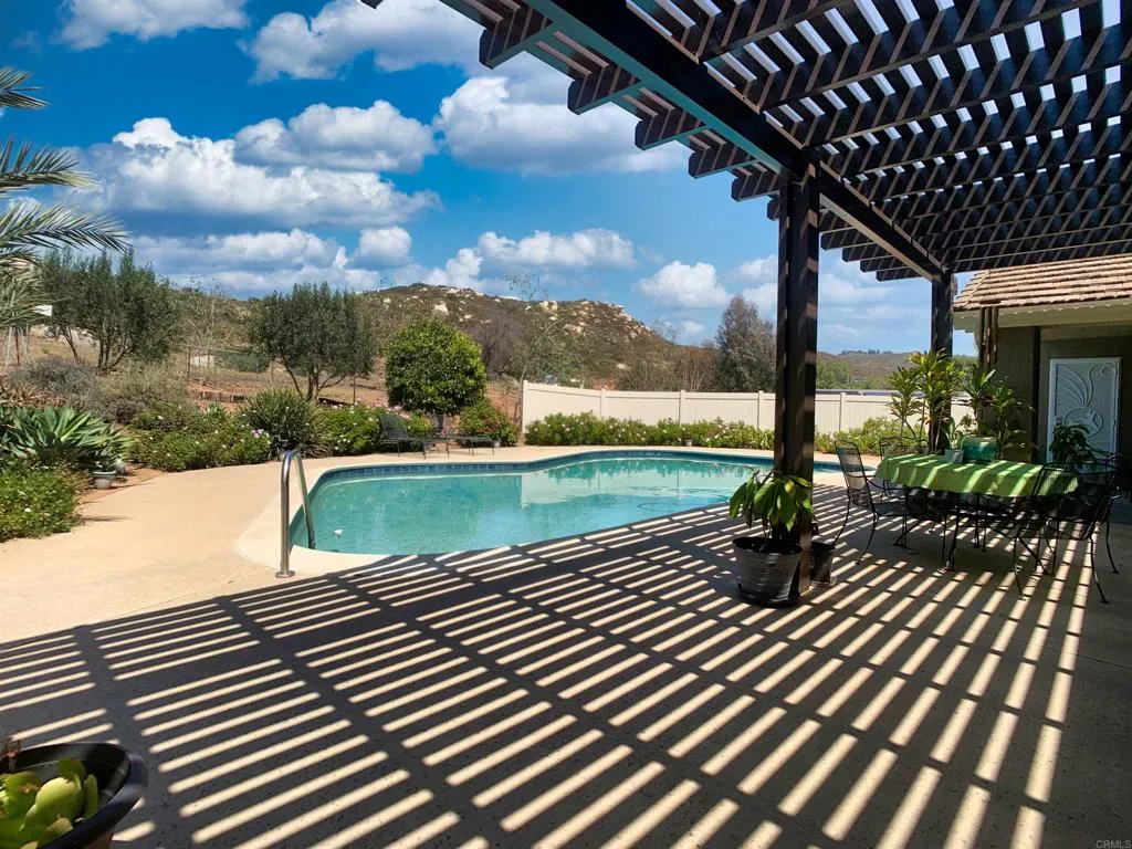 https://cdn.realtyfeed.com/cdn/127/306711497/763b1c59cbc876af83ca2e7a46b5fafa.webp