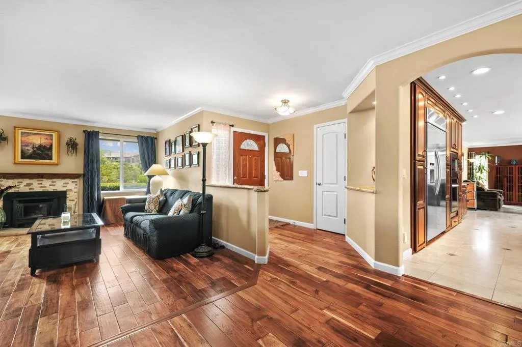 https://cdn.realtyfeed.com/cdn/127/306711497/882a83f1b30dd6aa91c093c80fb7e999.webp