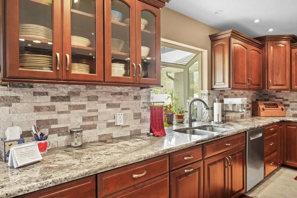 https://cdn.realtyfeed.com/cdn/127/306711497/a2e0d3bc1db8a79c48e1e2312f2408e7.webp