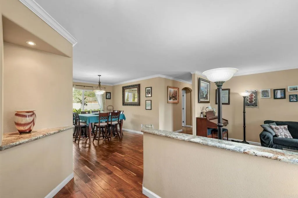 https://cdn.realtyfeed.com/cdn/127/306711497/d4697114bd615953e5964628c2b8398b.webp