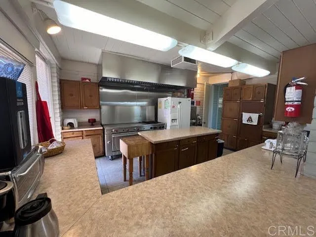 https://cdn.realtyfeed.com/cdn/127/306711508/322ea41c2e4a0631f278d8f363811e1f.webp
