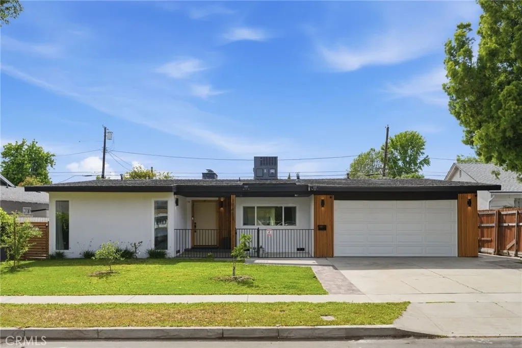 10415 Bevis Avenue, Mission Hills (San Fernando), CA 91345 - Photo 5 of 39, Mission Hills (san Fernando), CA