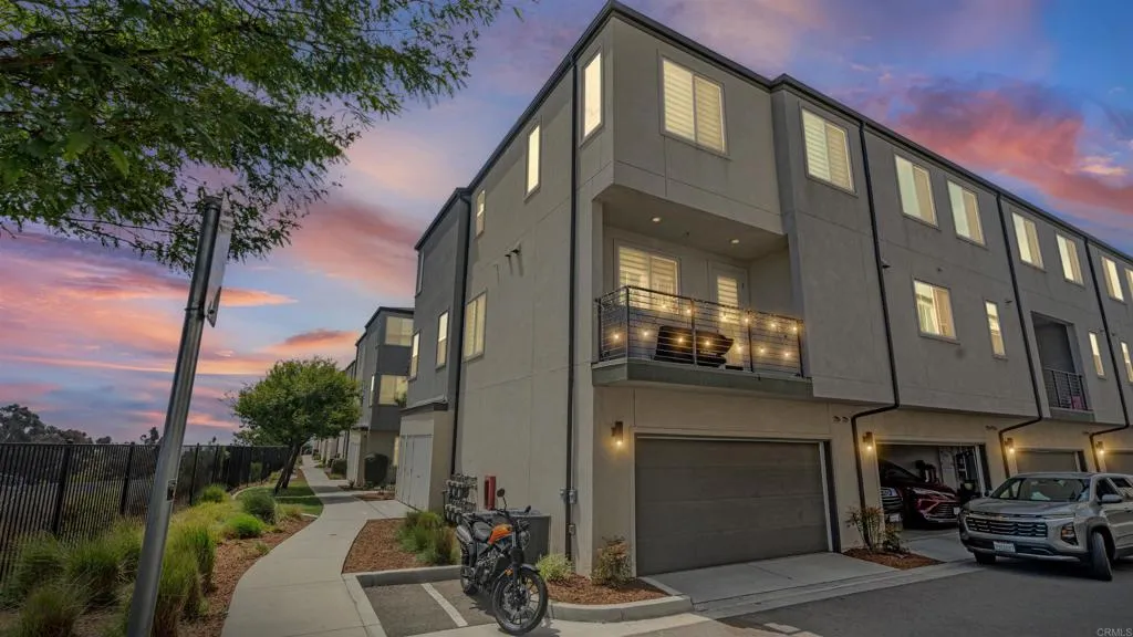 https://cdn.realtyfeed.com/cdn/127/306711535/0c504109e9d42d125aaee6f15e472818.webp