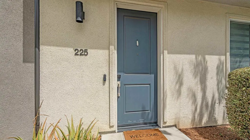 https://cdn.realtyfeed.com/cdn/127/306711535/22b5b894033cfb60985c24959d2577a5.webp