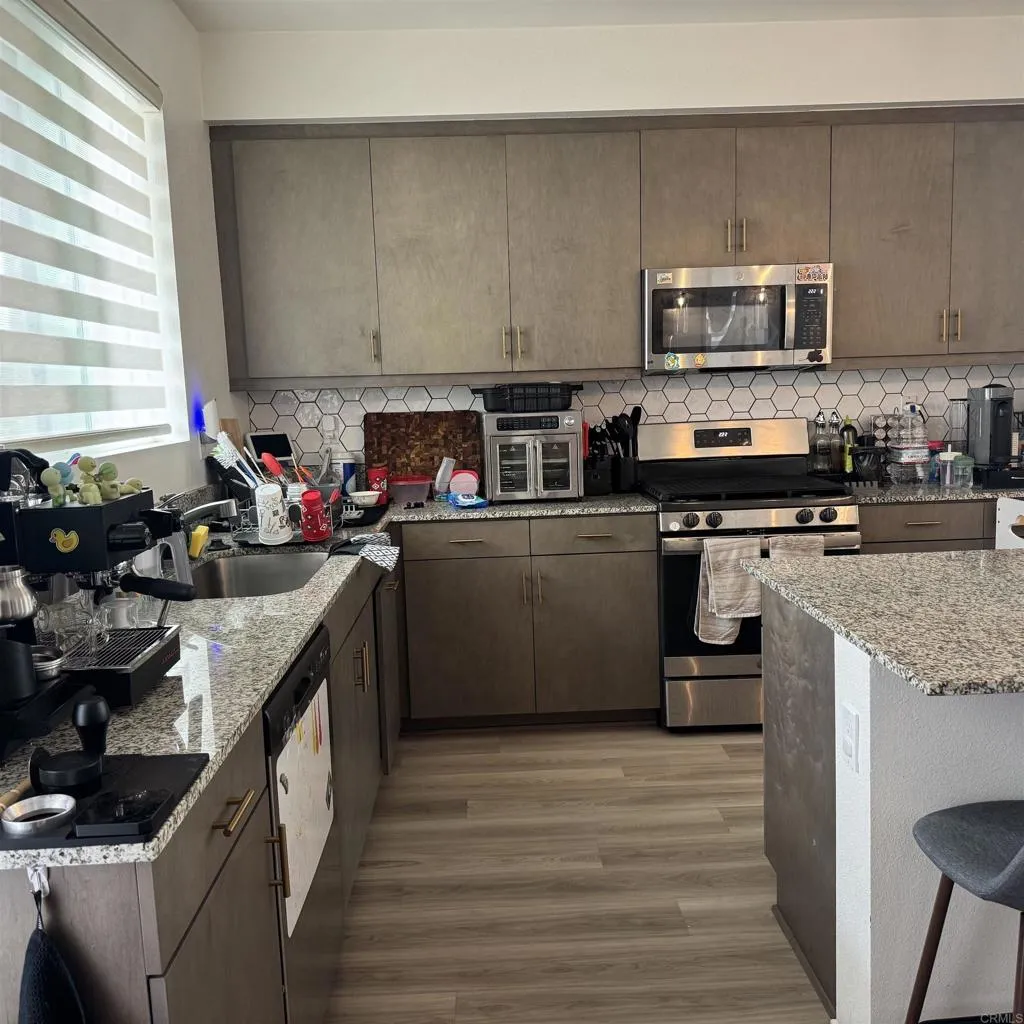 https://cdn.realtyfeed.com/cdn/127/306711535/83056d5005461242fa1b6dfcb7693c29.webp