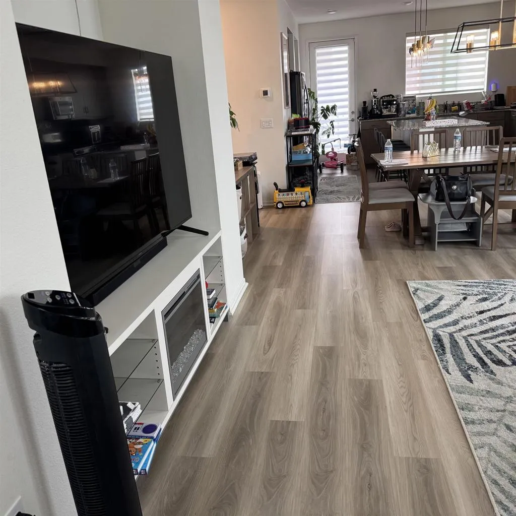 https://cdn.realtyfeed.com/cdn/127/306711535/90bc0123e5925ba4fc5566d03ad4ba8b.webp