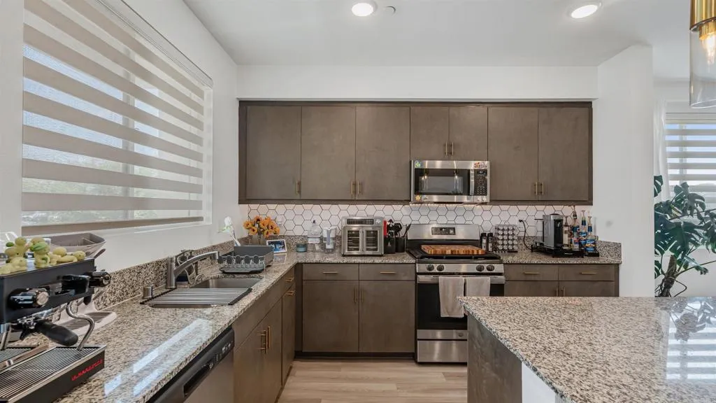 https://cdn.realtyfeed.com/cdn/127/306711535/b5c8bd68010e8bbd2507def99251b270.webp