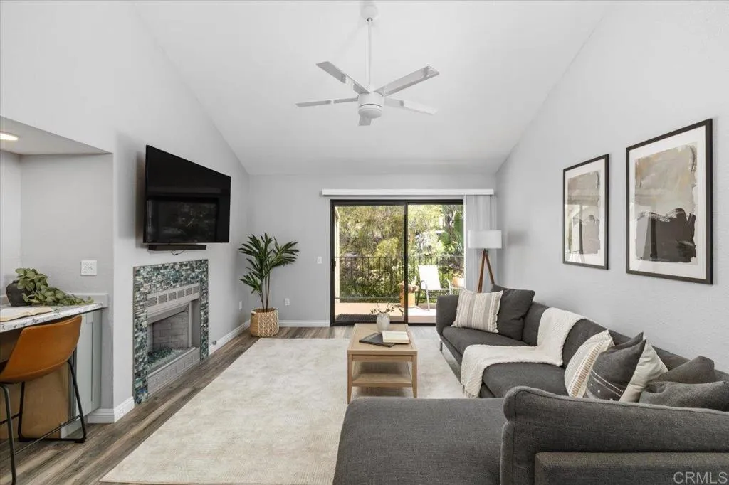 7319 Calle De Fuentes, Carlsbad, CA 92009 - Photo 2 of 28, Carlsbad, CA