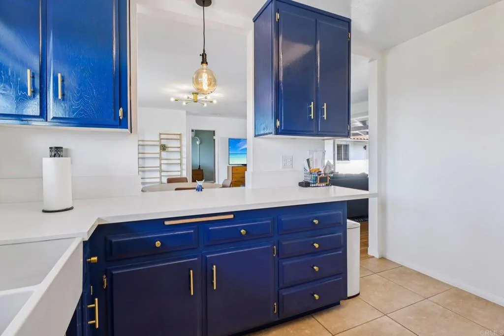 https://cdn.realtyfeed.com/cdn/127/306711597/52f7b1034287c0aa6659d67b13820df3.webp