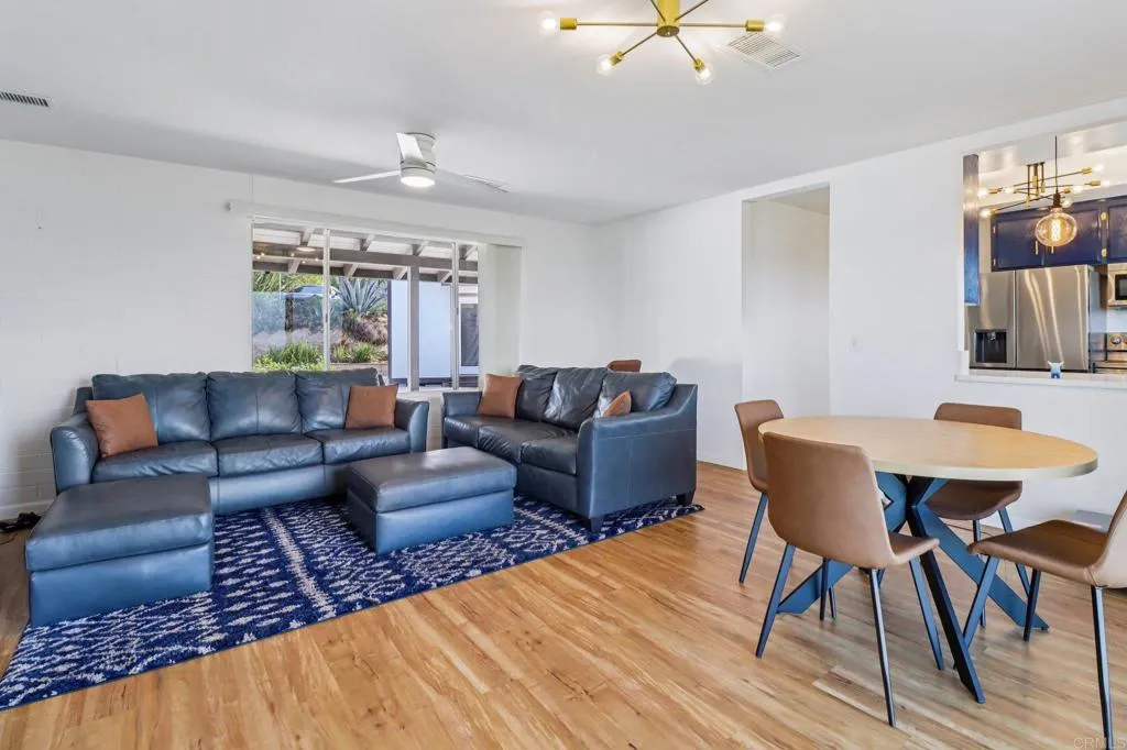 https://cdn.realtyfeed.com/cdn/127/306711597/8ec171271a7ba0cc0fbaba6251972fea.webp